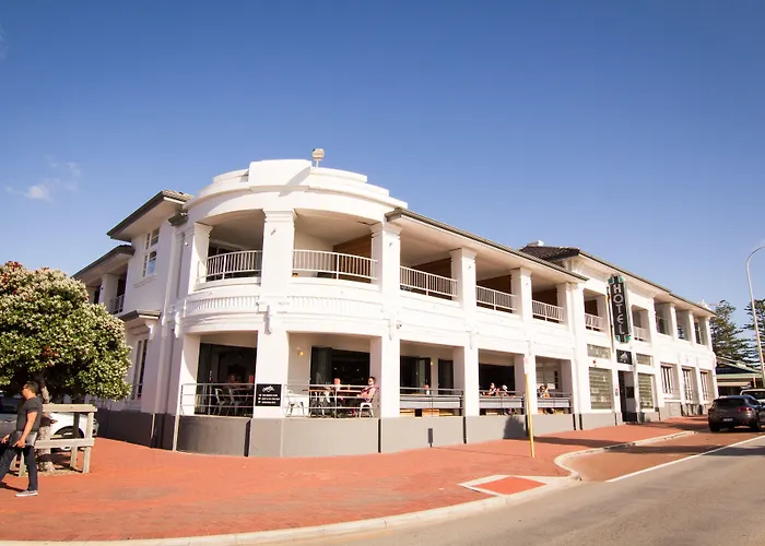 Hotel near College: Cottesloe Beach Hotel