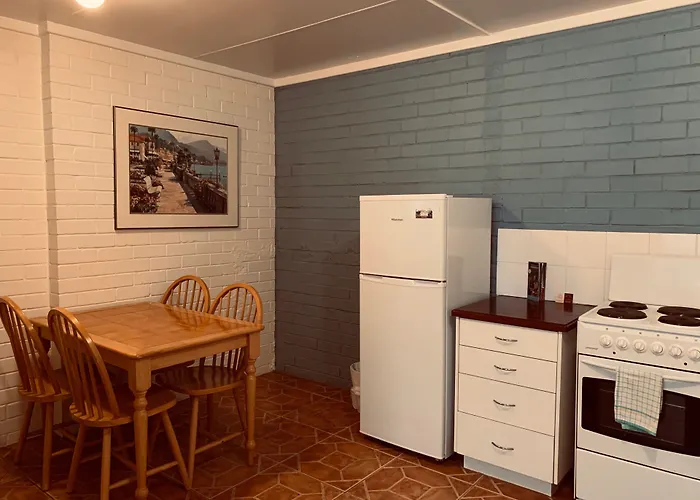 Guest house: Guildford River Retreat